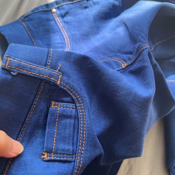 Sold Free with any purchase.High rise jeans size small - Picture 3 of 6